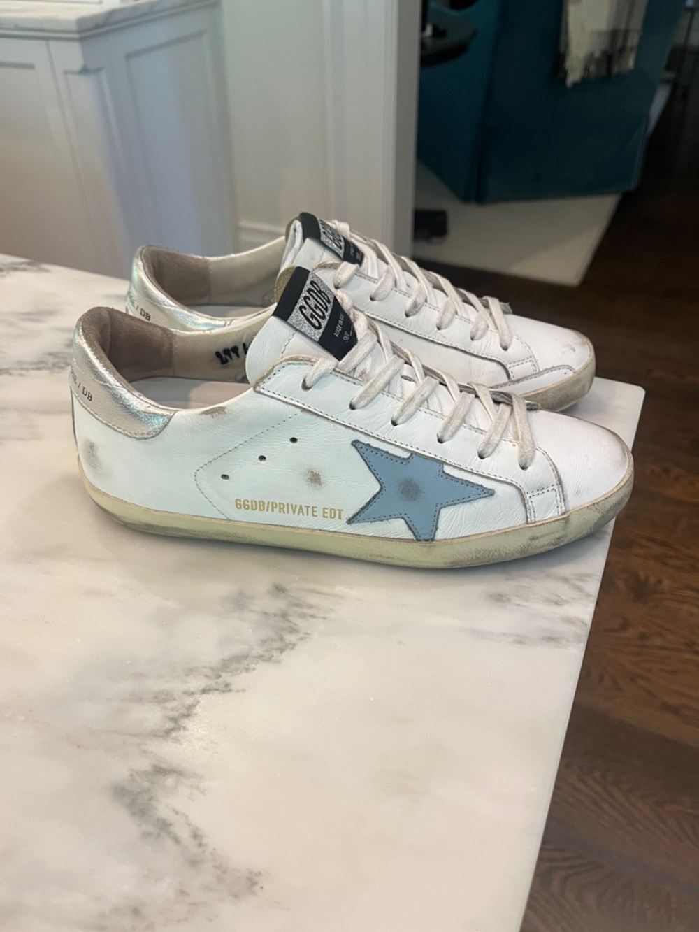 Authentic Golden Goose Sneakers size 37